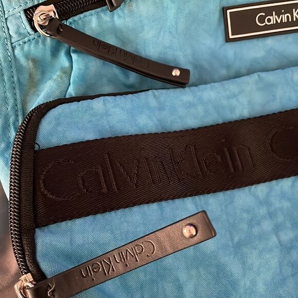 Calvin Klein blue Crossbody bag four different compartment pockets - Picture 14 of 14